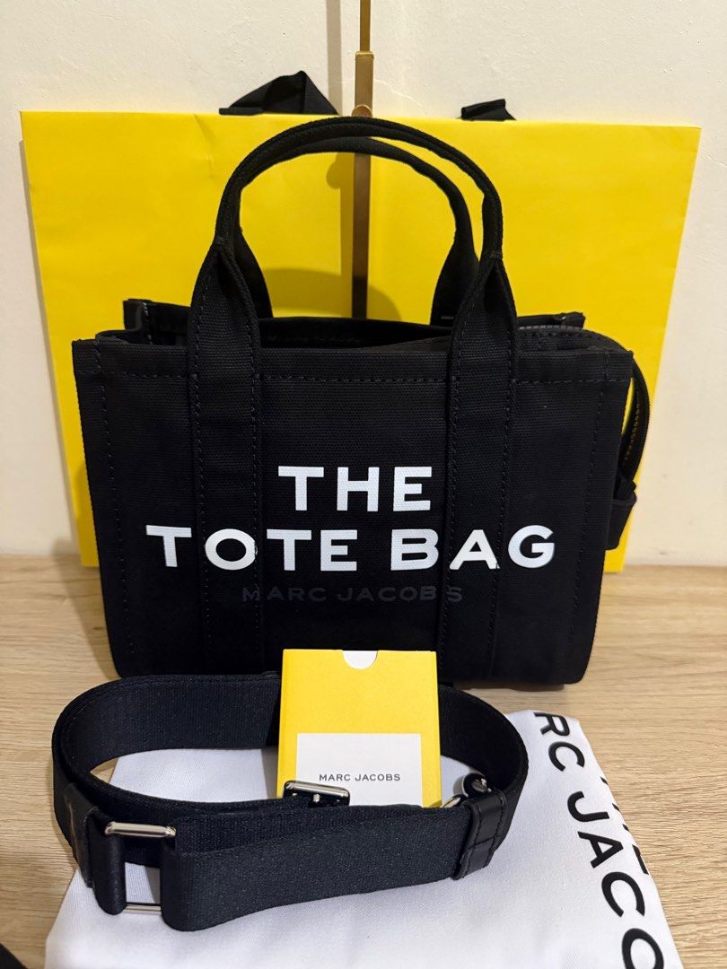 Marc jacobs the tote bag small original (Category: Luxury Bags & Wallets) located in Cabuyao City. Submitted by baglover1111 (Listing ID 1347379469, Image 2). Description: Brand new complete inclusions Guaranteed authentic .