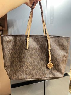 (Category: ) located in . Submitted by kyasecollection (Listing ID 1347379551, Image 1). Description: .