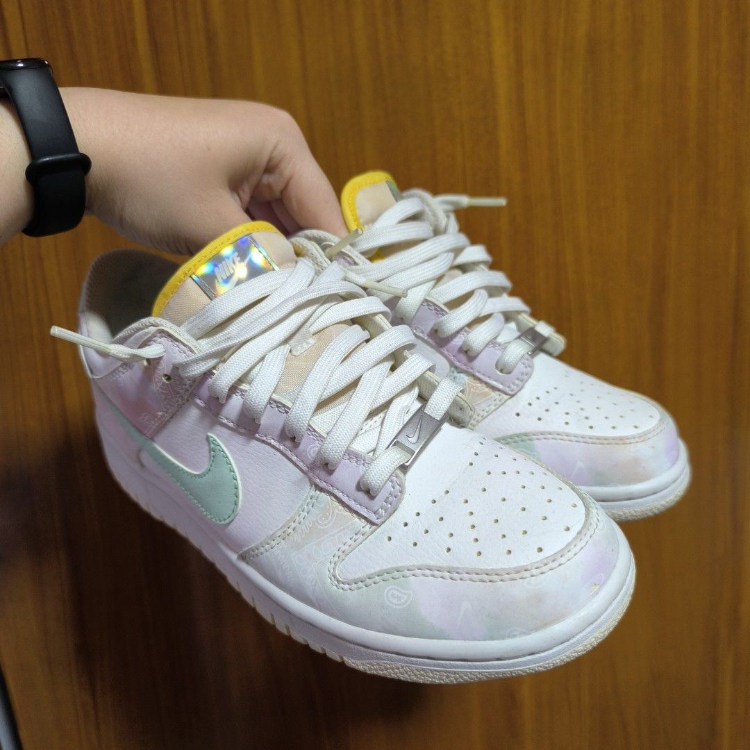 Nike Dunk Low (GS) (Category: Sneakers) located in Mandaluyong City. Submitted by willow_bear (Listing ID 1347371705, Image 2). Description: I switched to running shoes already that's why I'm selling. This is a 7y/40eu/9womens.