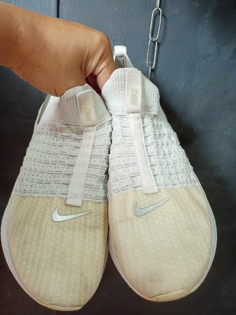 Nike React Phantom run flynknit 2 (Category: Sneakers) located in Boac. Submitted by umalinico7 (Listing ID 1347357802, Image 2). Description: Nike React Phantom run flynknit 2 size 12 men Good condition. Original.