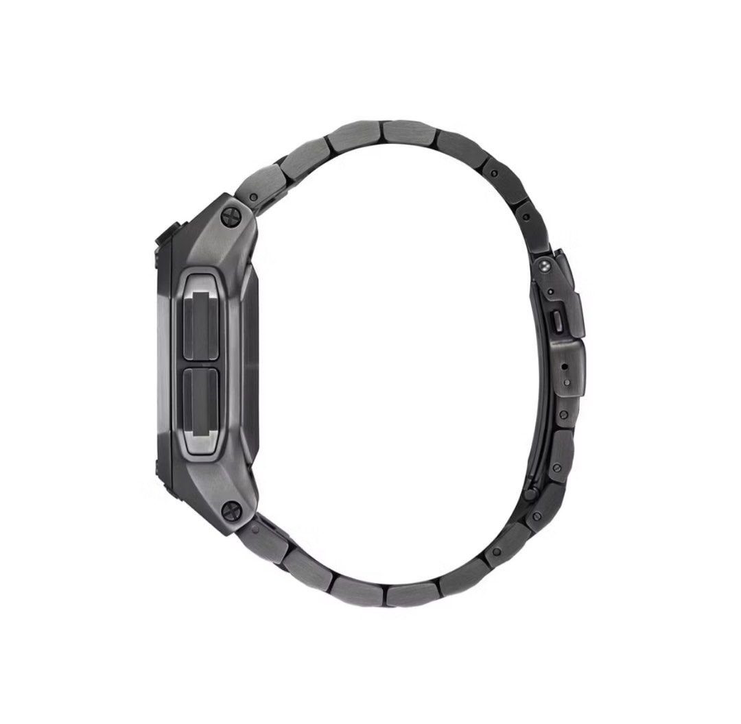 Nixon Regulus SS Gunmetal (Category: Men's Watches) located in Singapore. Submitted by raziqin (Listing ID 1347405472, Image 2). Description: Brand new in box. Took out to see but never used. Regulus SS Gunmetal stainless steel RTP: $398 Clearing price: $280.