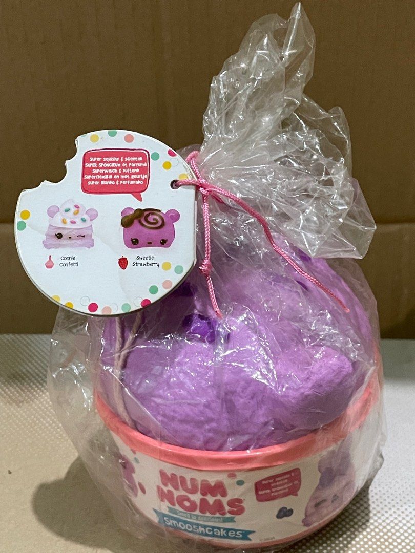 Num Noms Smoochcakes Purple (Category: Designer & Blind Box Toys) located in Angeles City. Submitted by _camslair (Listing ID 1347466285, Image 3). Description: .