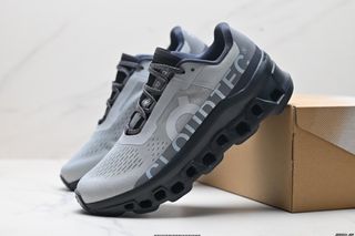 (Category: ) located in . Submitted by factory.shoes.outlet (Listing ID 1347304588, Image 1). Description: .