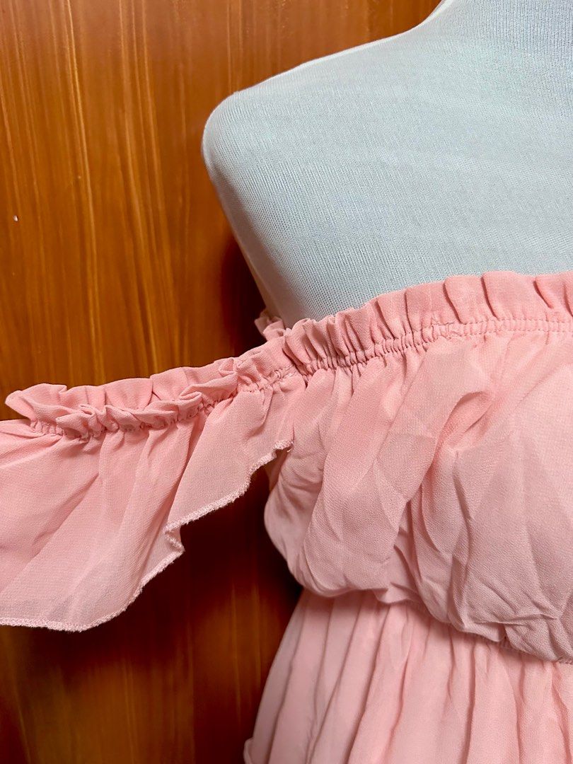 Pink Fairy Dress (Category: Dresses) located in Tagaytay City. Submitted by ky989 (Listing ID 1347375252, Image 2). Description: No flaws, last pic posted. S-M frame. .