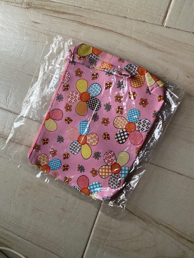 Pouch/ make up pouch (Category: Purses & Pouches) located in San Juan City. Submitted by mcl_stuff888 (Listing ID 1347436725, Image 1). Description: Brand new colorful design pouch for everyday use With every 500 worth of purchase.