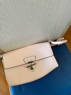 （分類：）位於 。 由 tf2___ 提交（商品編號 1347306468，圖片 1）。簡介： 。