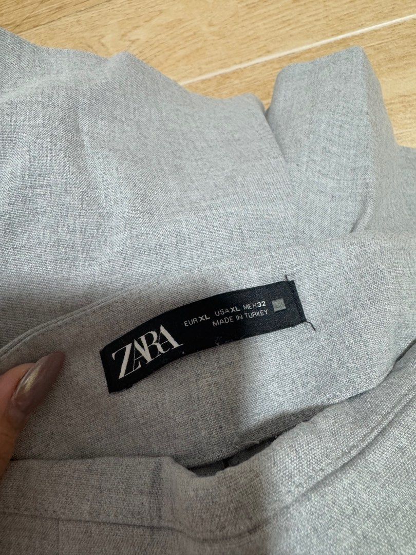 Skort Gray (Category: Skirts) located in Balanga. Submitted by samcey (Listing ID 1347442910, Image 2). Description: .