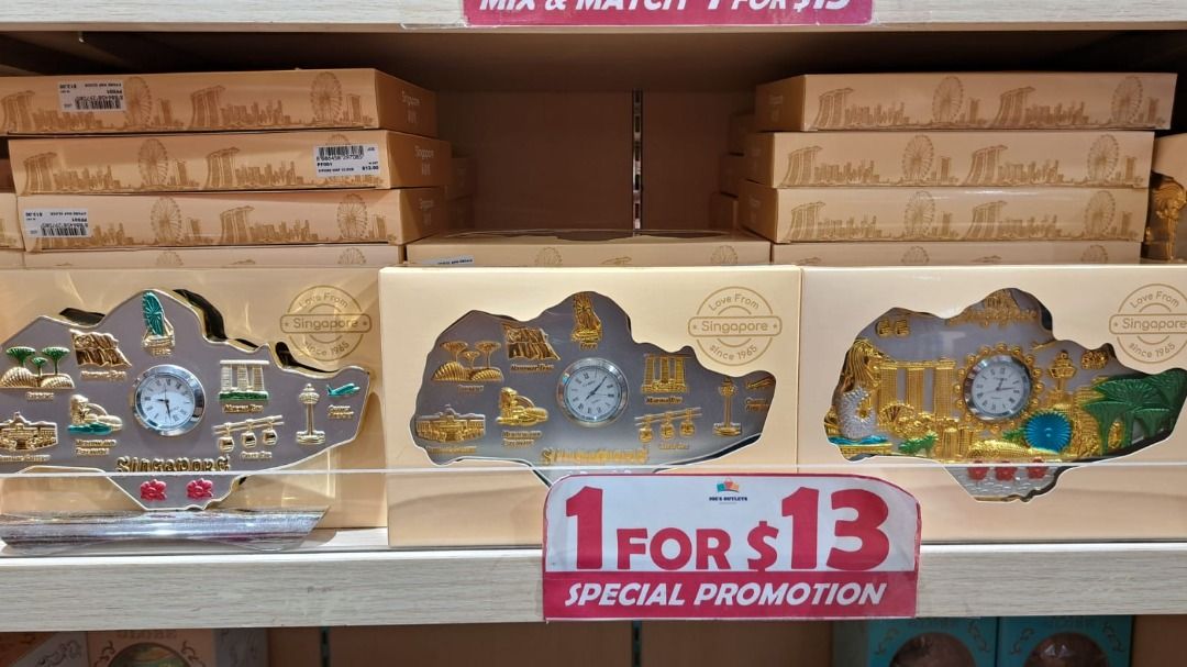 Souvenirs and Decoration Items