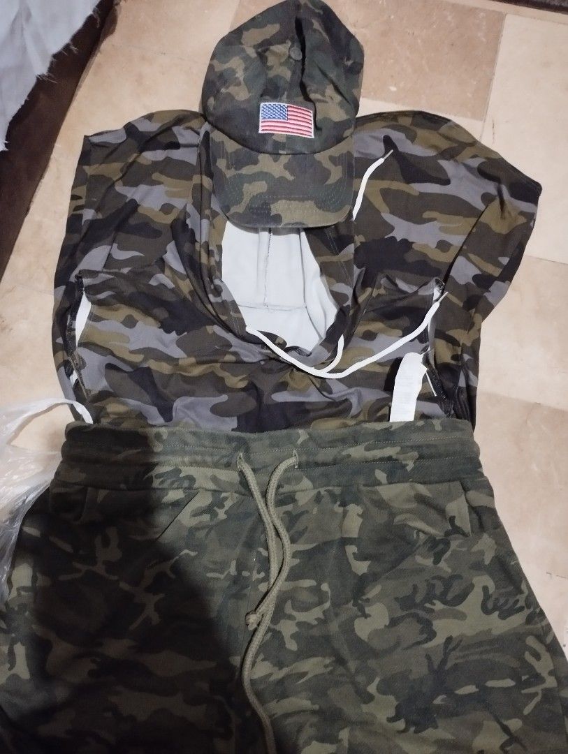 Terno camou flag hat,sleeves top,short (Category: Activewear) located in Mandaluyong City. Submitted by mona031 (Listing ID 1347354927, Image 2). Description: hat camou flag with usa flag free size top sleeves free size short small.