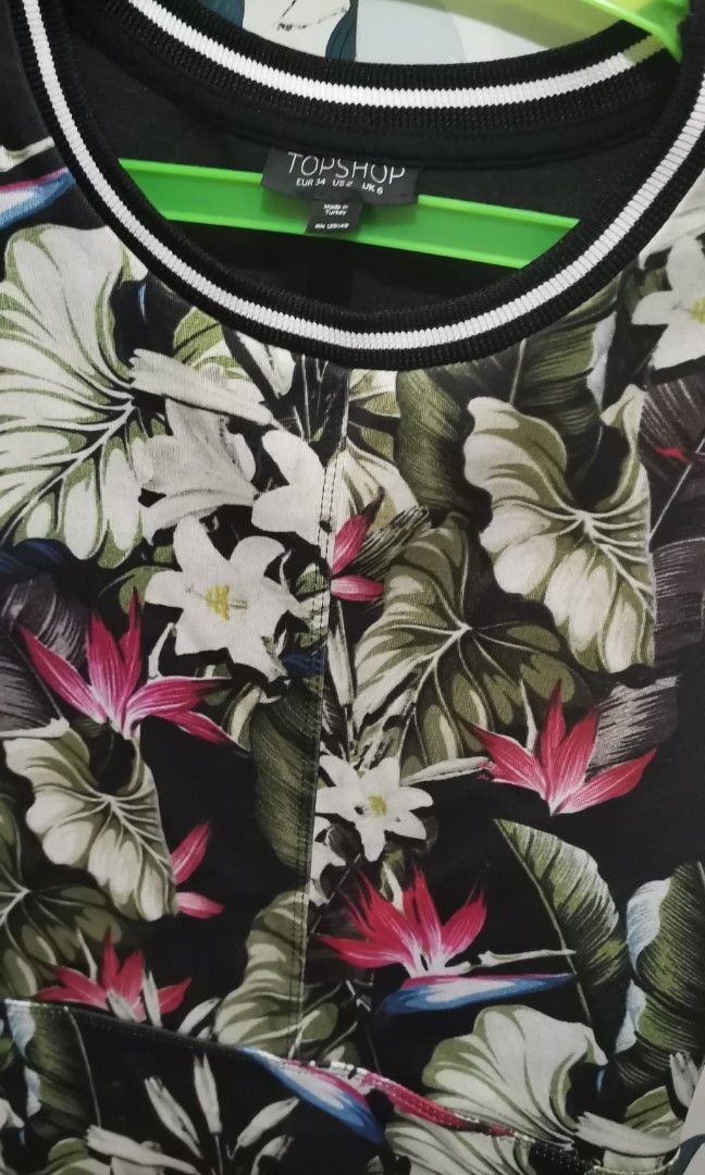 Topshop tropical dress (Category: Dresses) located in Taguig. Submitted by marieposa21 (Listing ID 1347317547, Image 2). Description: This is new without tag. No flaws no whenworn Size xs-small.
