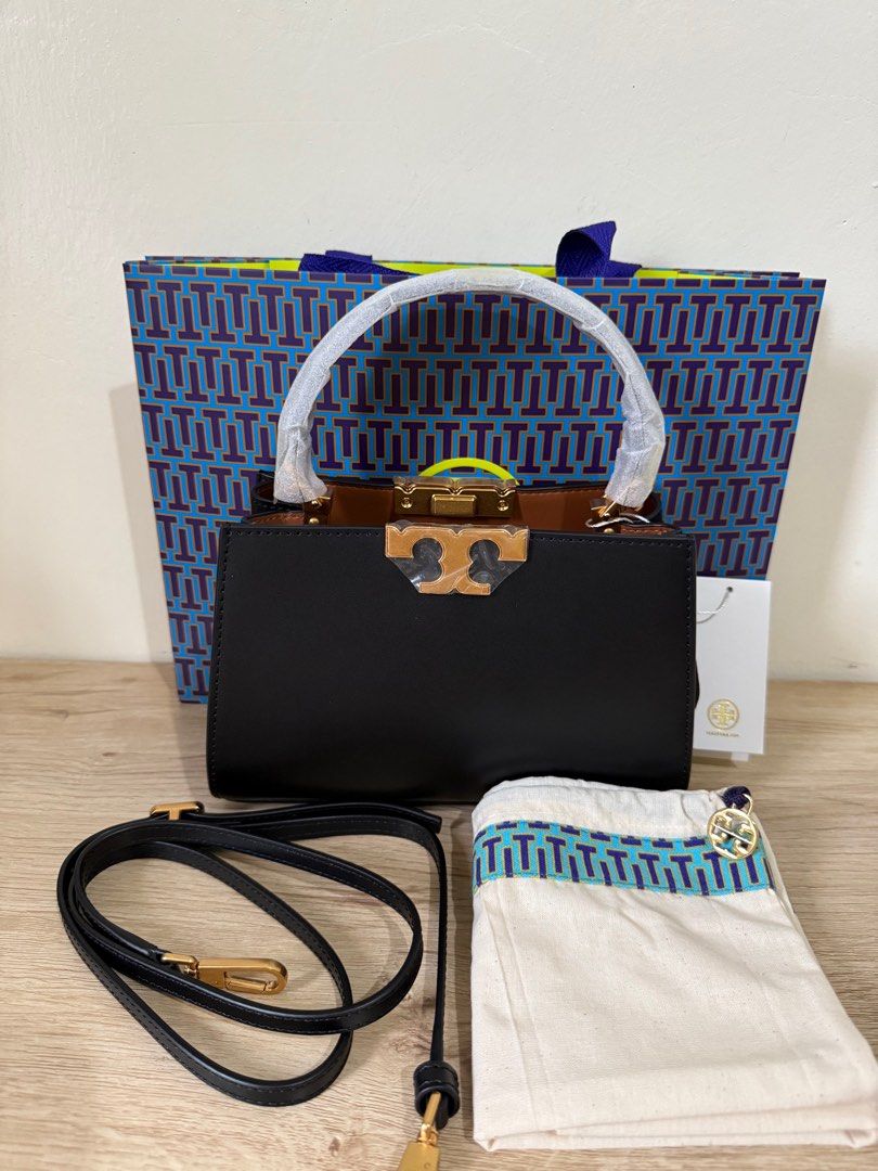 Tory burch mini/small eleanor original (Category: Luxury Bags & Wallets) located in Cabuyao City. Submitted by baglover1111 (Listing ID 1347370932, Image 3). Description: Brand new complete inclusions Guaranteed authentic .