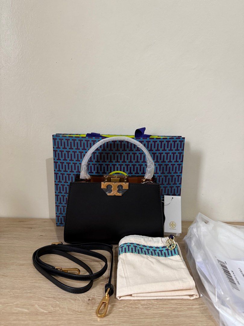 Tory burch mini/small eleanor original (Category: Luxury Bags & Wallets) located in Cabuyao City. Submitted by baglover1111 (Listing ID 1347370932, Image 2). Description: Brand new complete inclusions Guaranteed authentic .