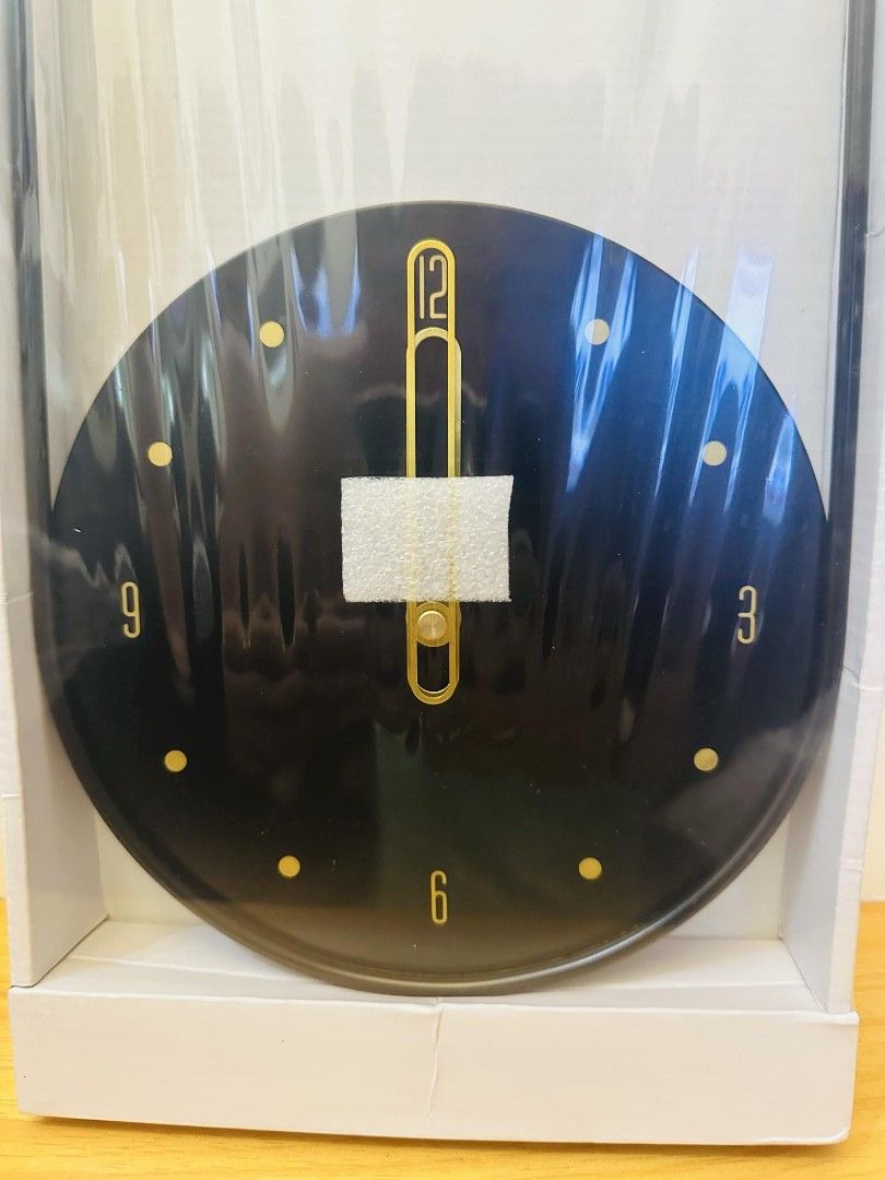 Black with gold details stylish analog clock (Category: Clocks) located in Mandaluyong City. Submitted by home_box.ae (Listing ID 1347480065, Image 3). Description: actual photo posted on hand ready to ship.