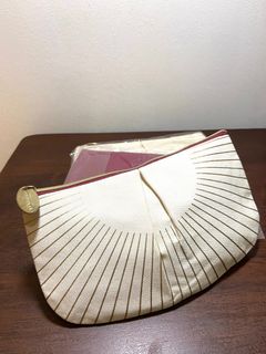 (Category: ) located in . Submitted by ivgoods (Listing ID 1347495739, Image 1). Description: .