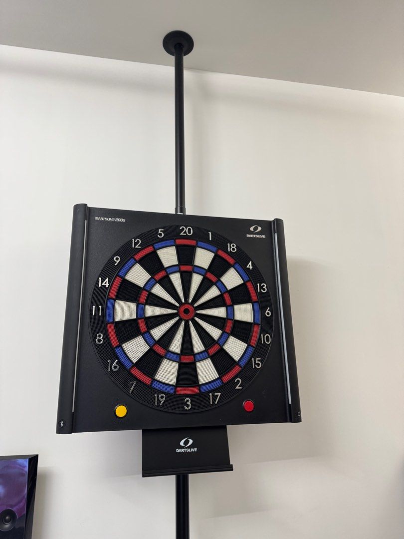 極新Dartslive 200s 連天地柱地氈Dart slive 飛鏢鏢機飛標機, 興趣及遊戲, 玩具& 遊戲類- Carousell
