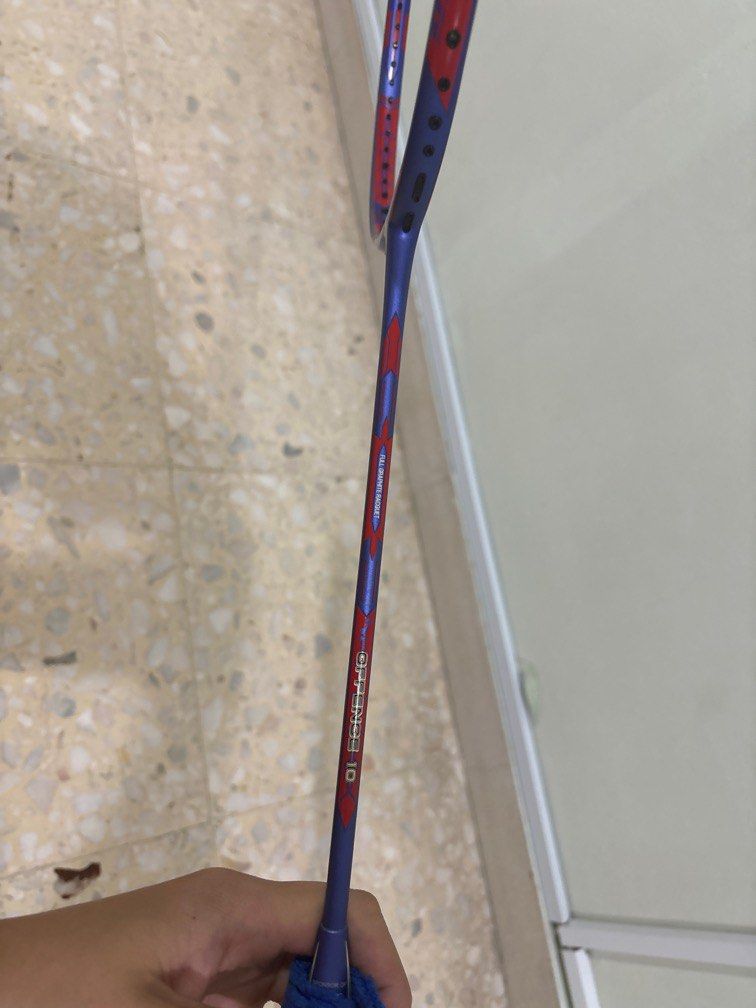 Fleet racket (Category: Racket & Ball Sports) located in Singapore. Submitted by jamustan (Listing ID 1347611913, Image 2). Description: .