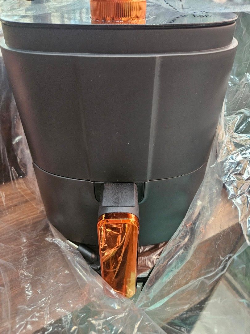 Gaabor air fryer (Category: Fryers) located in Taguig. Submitted by princesssantoss (Listing ID 1347597694, Image 2). Description: bnew.
