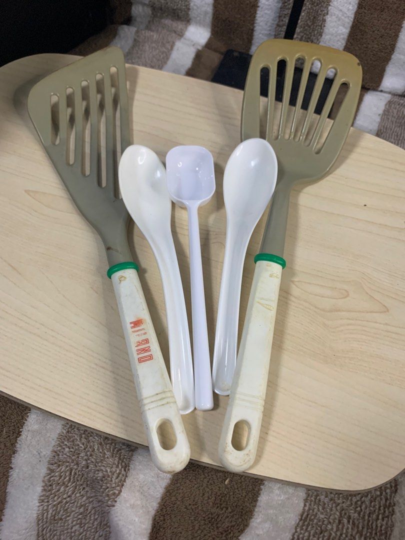 Japan bundle kitchenware (Category: Other Kitchenware & Tableware) located in Cabanatuan. Submitted by mjluxxejapan (Listing ID 1347647101, Image 1). Description: Take all only .used n po pkicheck mabuti mga pics .s may gusto lng matibay png non stick ung mga laddle bawal n bawal d maselan pls Details posted .
