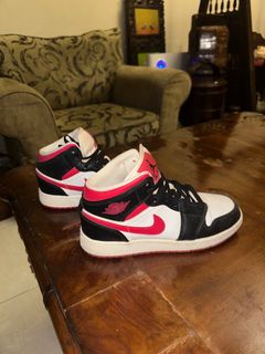 (Category: ) located in . Submitted by turdels.closet (Listing ID 1347625016, Image 1). Description: .