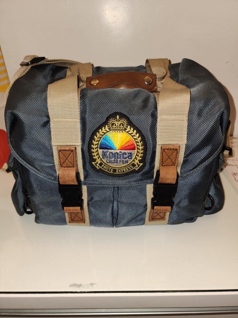 Konica Camera Bag (Category: Camera Bags & Carriers) located in Makati City. Submitted by lilywanggg (Listing ID 1347519342, Image 1). Description: - camera is for reference only - sf shouldered by buyer - price is negotiable - no refunds .