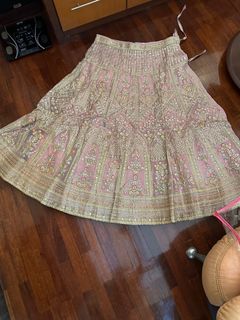 (Category: ) located in . Submitted by petite_thrifts (Listing ID 1347583544, Image 1). Description: .