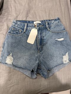 (Category: ) located in . Submitted by trendyhubz (Listing ID 1347528863, Image 1). Description: .
