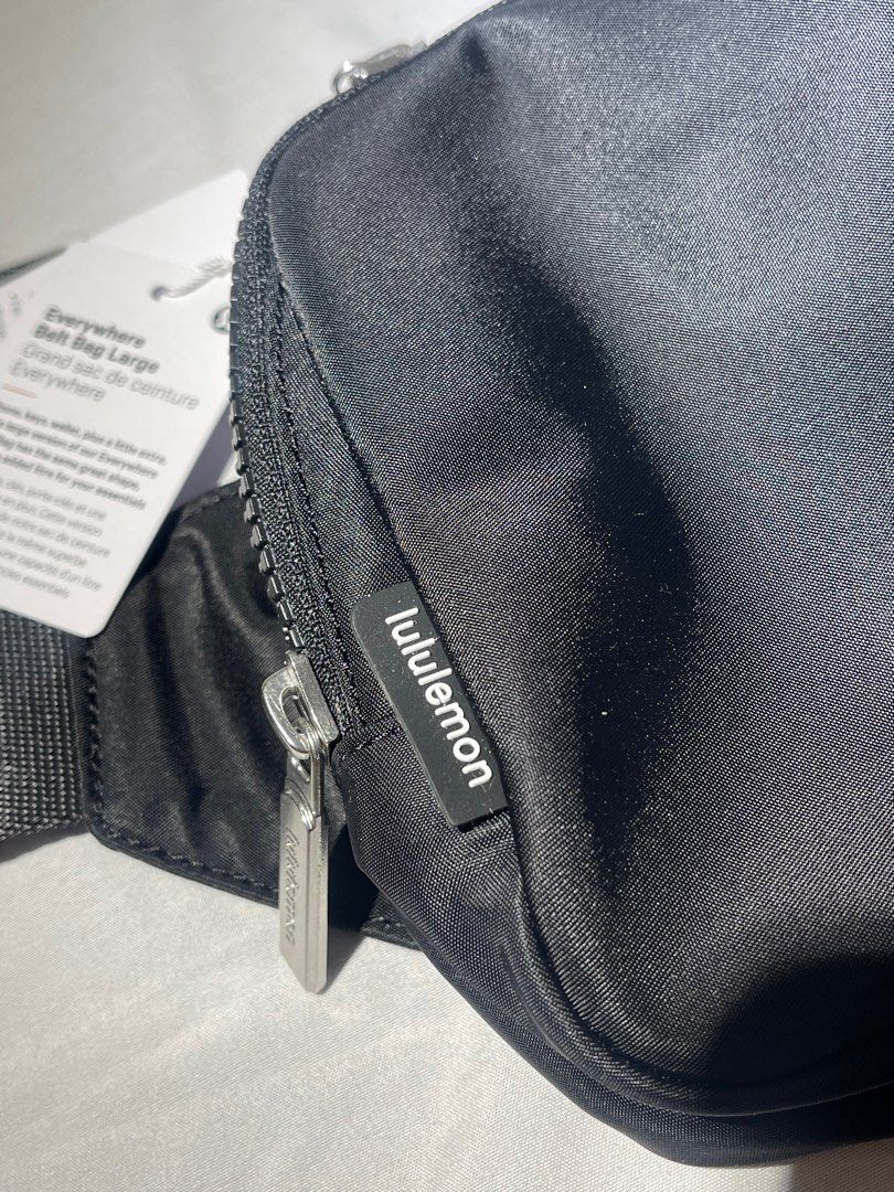 Lululemon Everywhere Belt Bag Large (2L - Black) (Category: Cross-body Bags) located in Pasig City. Submitted by madaenapiza (Listing ID 1347532994, Image 3). Description: Lululemon Everywhere Belt Bag Large (2L - Black) - ₱4,000 - Brand via new with tag - Bought in Munich, Germany.