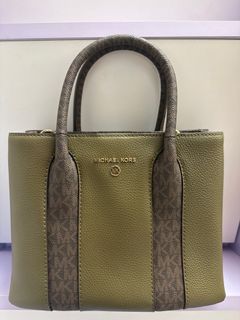 （分類：）位於 。 由 lllbaby 提交（商品編號 1347494388，圖片 1）。簡介： 。
