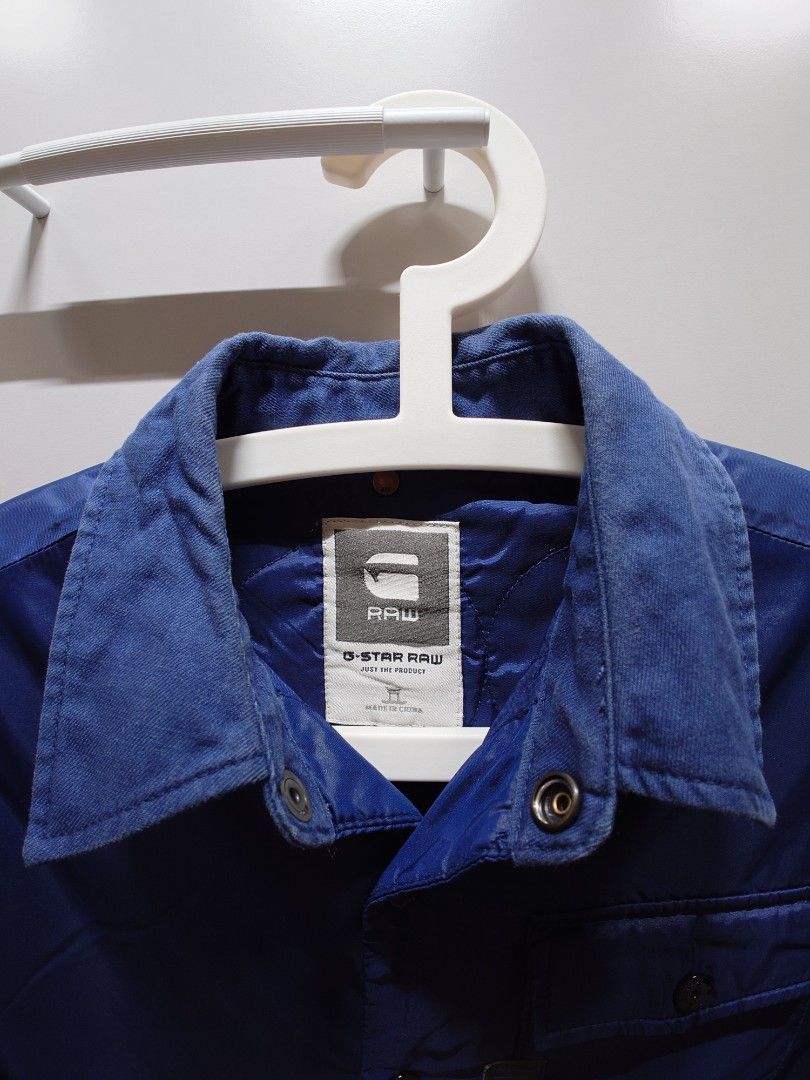 Outer jacket (Category: Coats, Jackets and Outerwear) located in Singapore. Submitted by rplch (Listing ID 1347535124, Image 3). Description: Outer jacket bought in Melbourne..