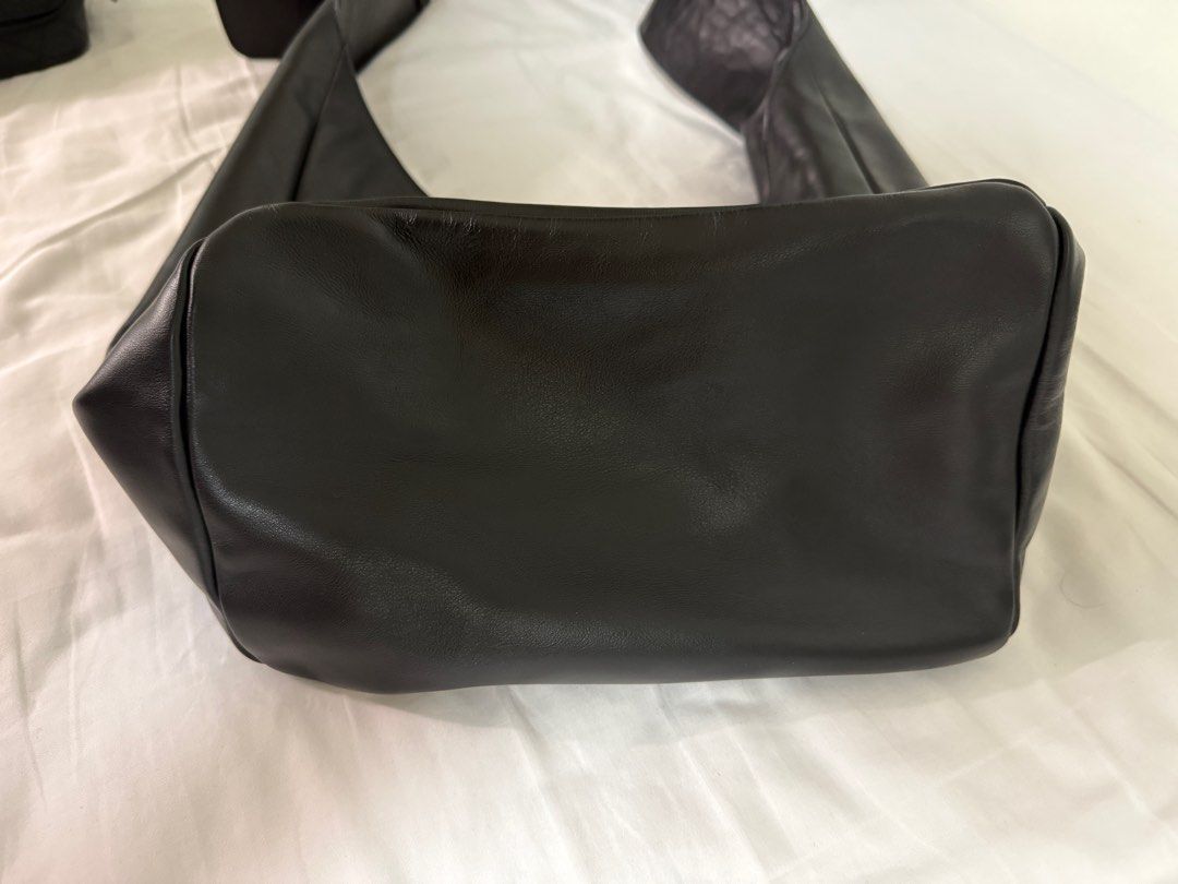 Paloma Wool Black Tea Bag (Leather Shoulder/Crossbody bucket bag