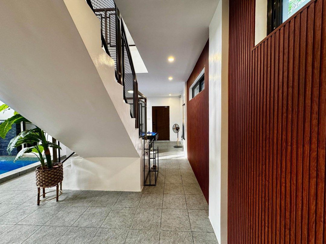 Resort Business for sale (Category: House & Lot) located in Makati City. Submitted by topproviderrealty (Listing ID 1347500868, Image 2). Description: Resort Business for Sale – Investment Opportunity Selling Price: Php 30,000,000 Average EBITDA Income: Php 400,000 per month EBITDA Multiple: 6.25x Cap Rate/ Rental Yield: 16% Take advantage of this lucrative resort business located in Bankers Village, Caloocan, perfectly designed to attract famili