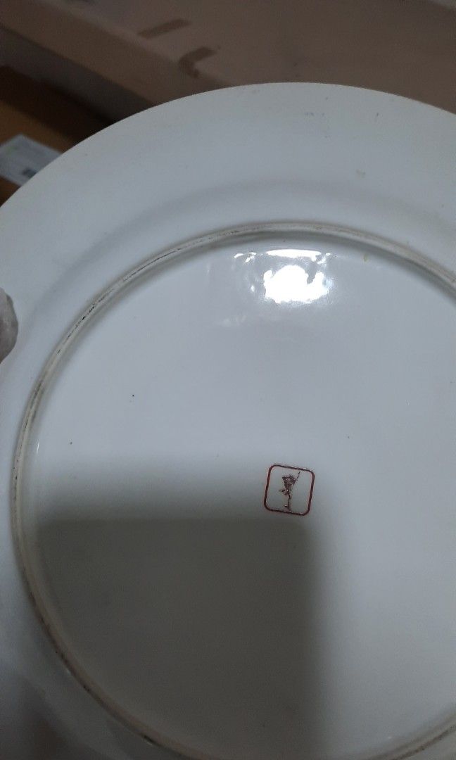 Retro Mercury Drug Plates (Category: Dinnerware & Cutlery) located in Manila. Submitted by kyona.mimi (Listing ID 1347622592, Image 3). Description: Vintage Mercury Drug Plates ** 90s promo giveaway ** with mercury logo at the back ** 2 for 1500.
