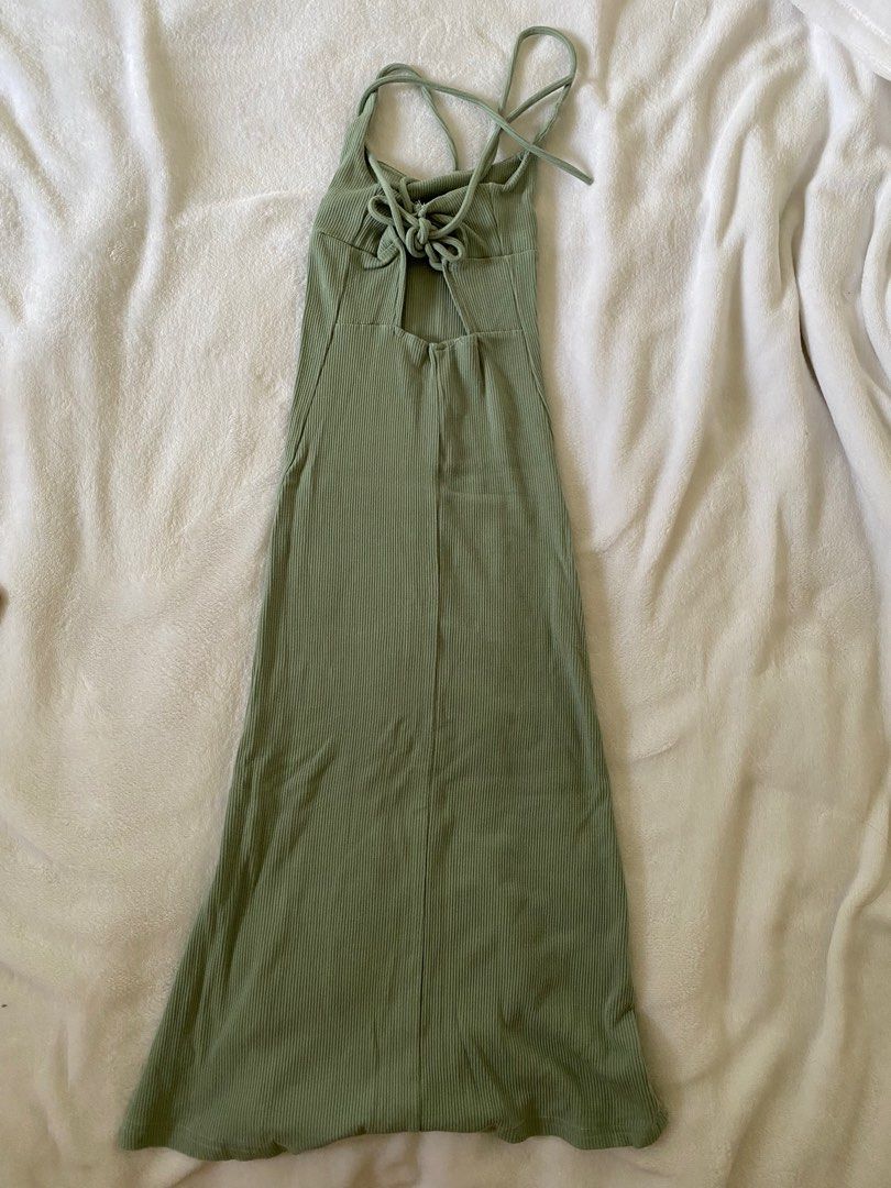 Sage Green dress with slit (Category: Dresses) located in Makati City. Submitted by celinereyess (Listing ID 1347489198, Image 2). Description: Fits XXS-S.