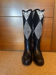 （分類：）位於 。 由 aggiel 提交（商品編號 1347549976，圖片 1）。簡介： 。
