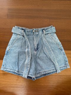 (Category: ) located in . Submitted by mshes (Listing ID 1347521471, Image 1). Description: .