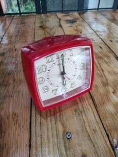 Vintage Seiko Transistor alarm clock working Php700