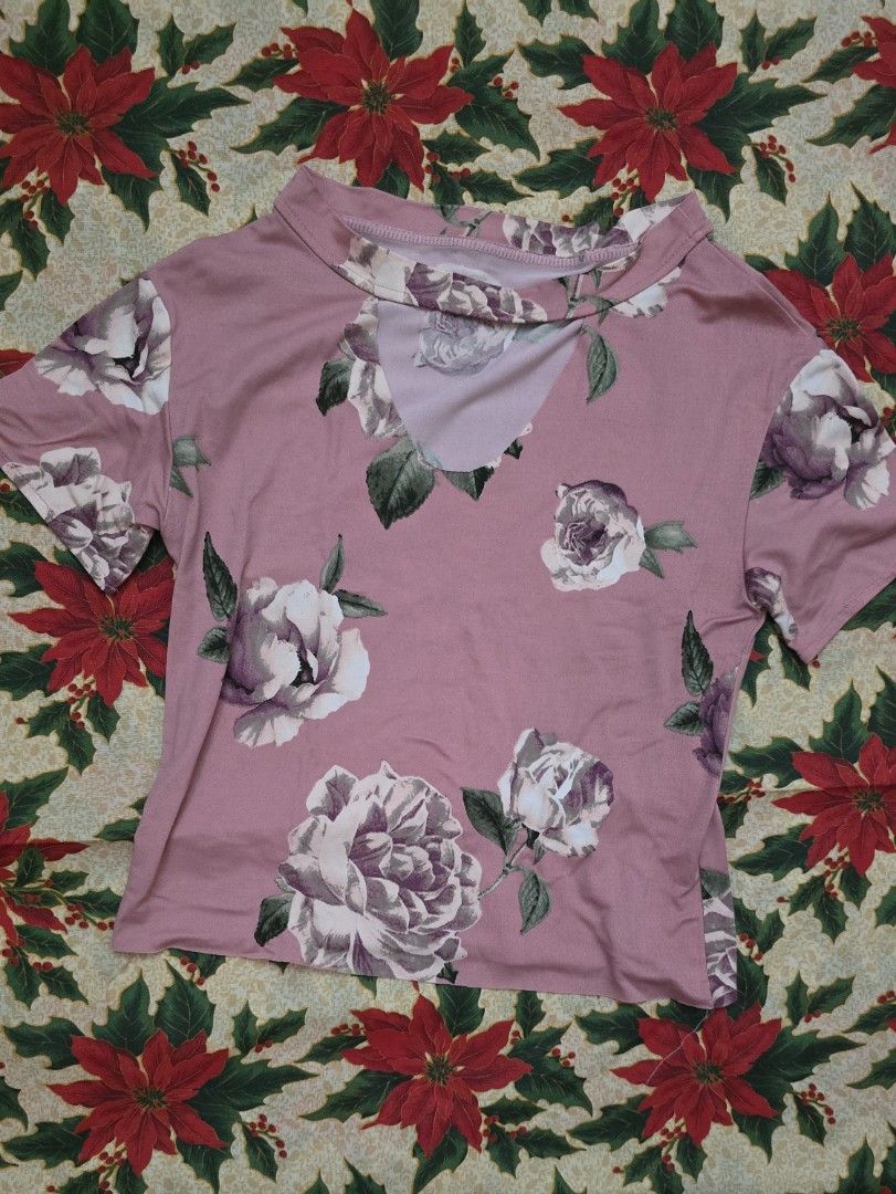 Women's Floral Top (Category: Blouses) located in Muntinlupa City. Submitted by aata207 (Listing ID 1347588778, Image 1). Description: Women's Floral Top Size: FS (15" x 19.5") Condition: Well used Color: Pink floral Price: Php 160 Notes: - RFS: Decluttering - This item is used but in good condition, please manage expectations - Shipping is shouldered by buyer. Shipping schedule once order is confirmed: T-TH-S.