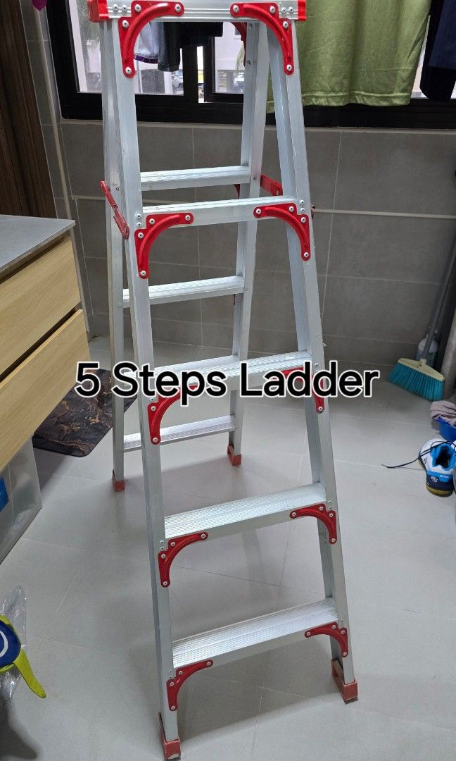5 Steps Double-Sided Ladder65073567120513112