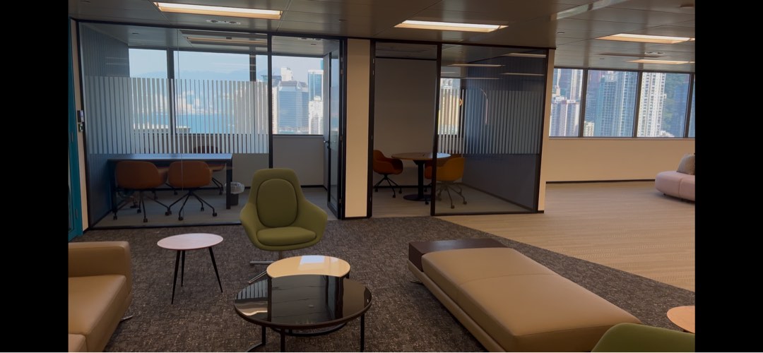 Free creative shared office lecture hall shared office co working space for free62859981370113114