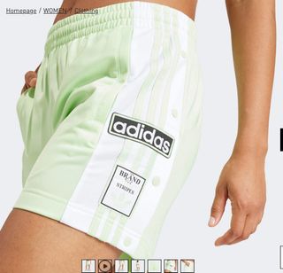 (Category: ) located in . Submitted by shop.with.cha (Listing ID 1347817184, Image 1). Description: .
