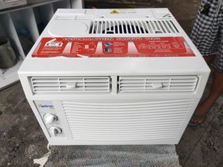 Aircon Astron 0.6HP Inverter Grade Good condition