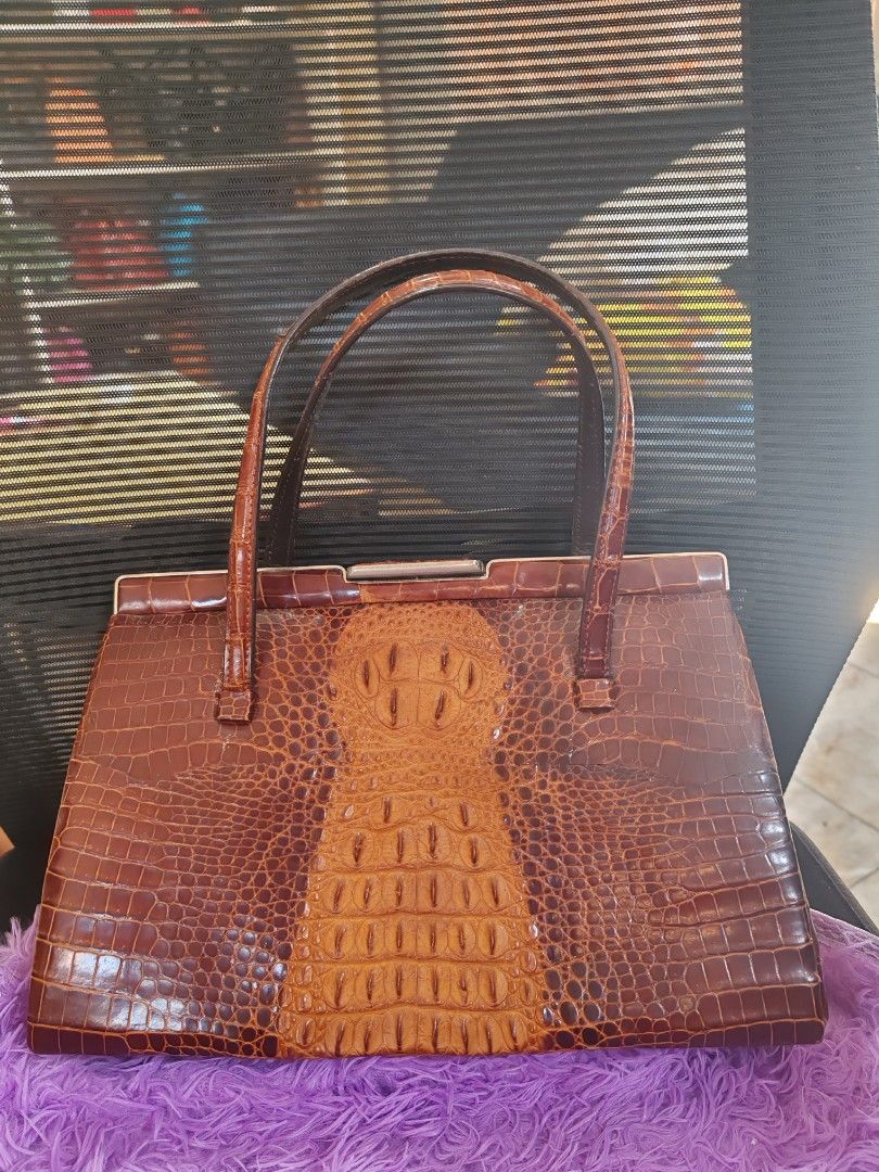 Croc leather top handle bag (Category: Luxury Bags & Wallets) located in Taguig. Submitted by emz0923 (Listing ID 1347840635, Image 1). Description: Firm on price.