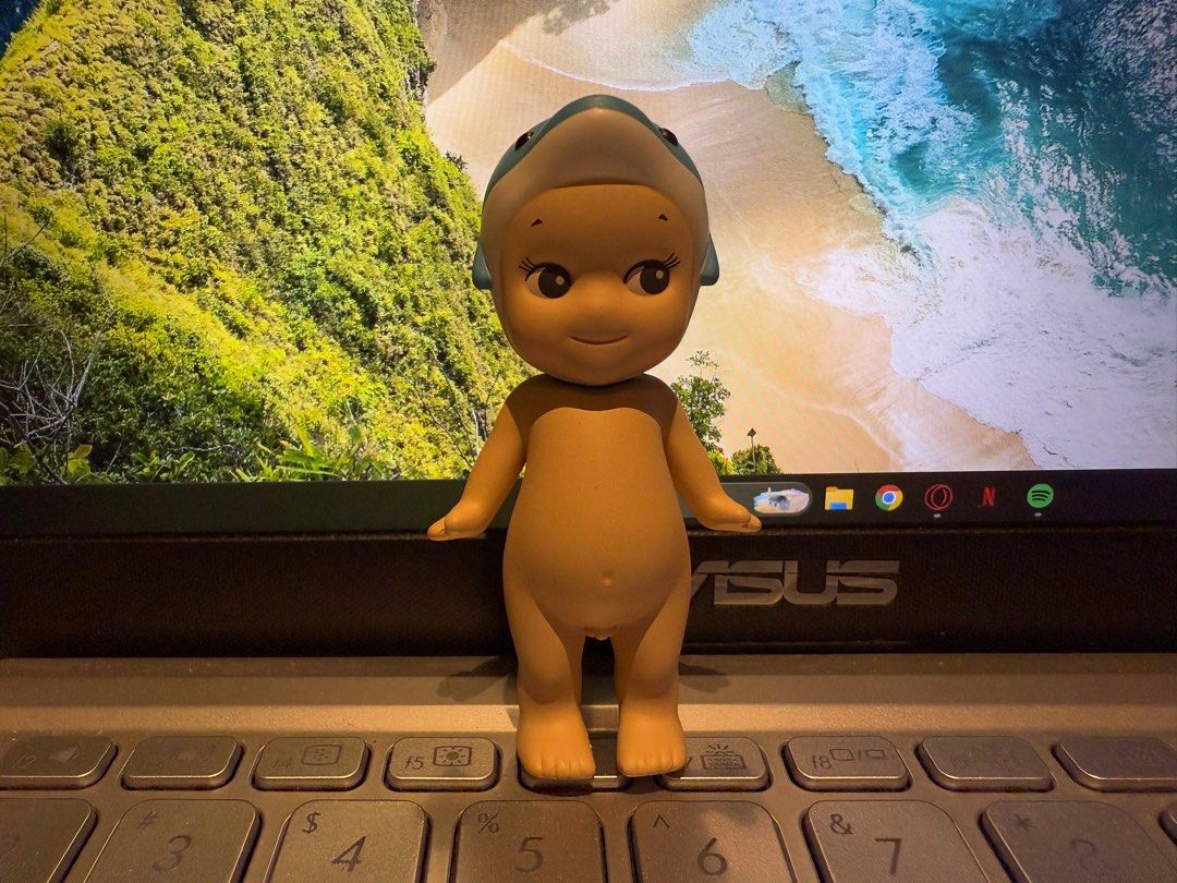 Dolphin Sonny Angel (Category: Designer & Blind Box Toys) located in Manila. Submitted by sofia_o9a5 (Listing ID 1347733908, Image 1). Description: dm me for any questions! -cross posted on x- no original packaging price: 300 + shipping mop: gcash mod: ggx, jnt, lalamove, grab.