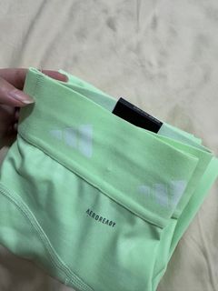 (Category: ) located in . Submitted by wardrobe_5ft (Listing ID 1347706490, Image 1). Description: .