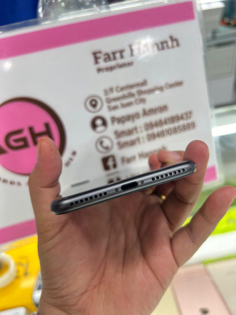 IPHONE 8PLUS 256GB (Category: iPhone 8 Series) located in Manila. Submitted by farhanadau39938 (Listing ID 1347701483, Image 2). Description: IPHONE 8PLUS 256GB ~STORAGE | 256GB☑️ ~GOOD FOR GAMING☑️ ~NO ISSUE☑️ ~NO REPAIR HISTORY ☑️ ~LEGIT | ORIGINAL ☑️ ~UNLI RESET ~NOT REFURBISHED ~99%SMOOTH☑️ NOTE: WALANG TRUETONE DAHIL SA NAG UPDATE ANG MAY ARI! BAWAL SA MAARTE! TEST TO SAWA BAGU BAYARAN!! INCLUSION ~CASE☑️ ~TEMPERD GLASS☑️ ~CHARGER ☑️ CASH ON