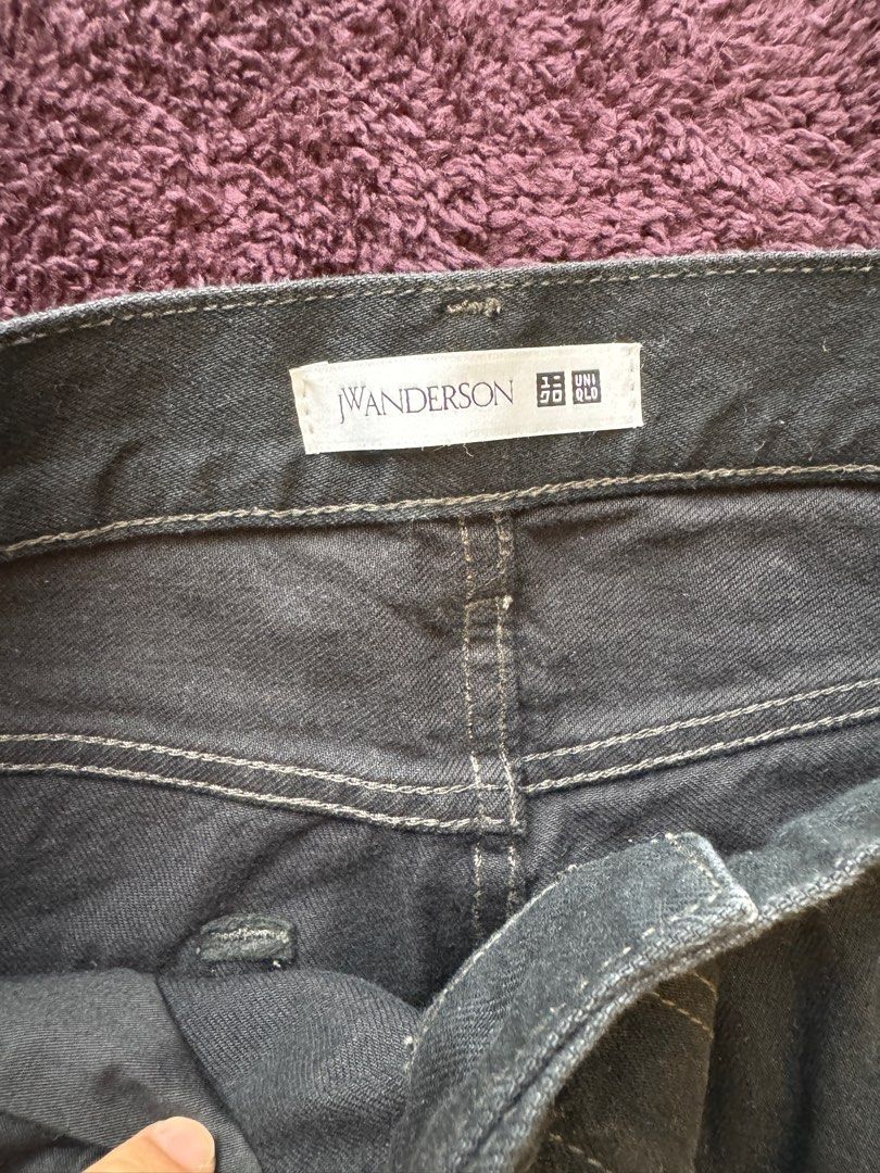 JW Anderson Uniqlo pants (Category: Jeans) located in Makati City. Submitted by masaca (Listing ID 1347667792, Image 2). Description: .