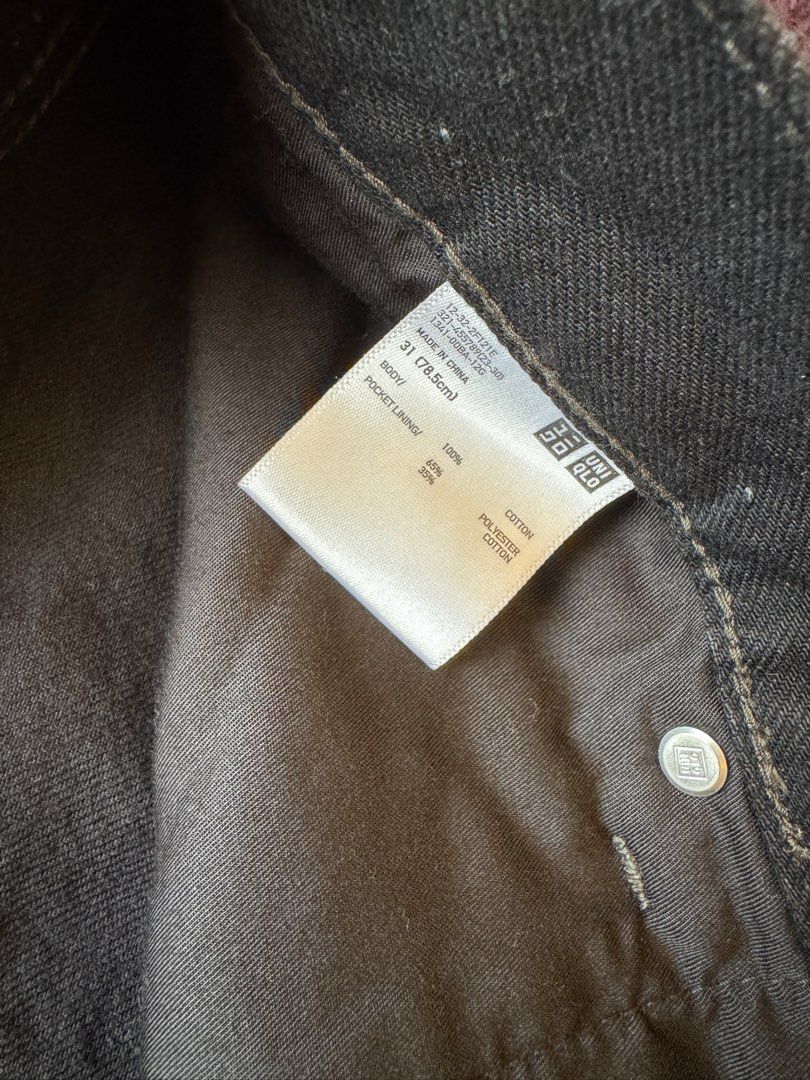 JW Anderson Uniqlo pants (Category: Jeans) located in Makati City. Submitted by masaca (Listing ID 1347667792, Image 3). Description: .