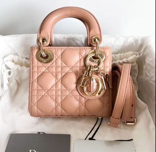 (Category: ) located in . Submitted by preciouscollection25 (Listing ID 1347667977, Image 1). Description: .