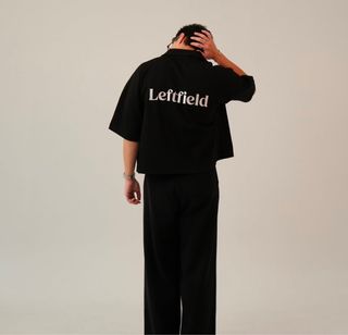 （分類：）位於 。 由 emberiishii 提交（商品編號 1347734665，圖片 1）。簡介： 。