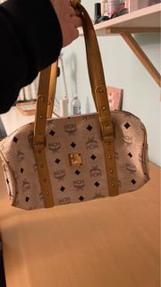 （分類：）位於 。 由 kaalila 提交（商品編號 1347779000，圖片 1）。簡介： 。